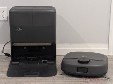 Omni C28 és bázisállomása.