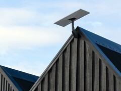Starlink Standard Kit tetőre szerelhető.