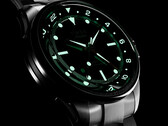Az Atelier GMT Première M1a a kollekció GMT-modelljeinek átmérőjét 38 mm-re csökkenti, szemben a GMT24 M1a 40 mm-es tokjával.