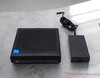 HP Elite Mini 800 G9 és a tápegység (19,5 V; 6,15 A)