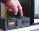 FieldStation42 egy egyedi 3D nyomtatott kábeldobozban (Kép forrása: wrongdog reckons on YouTube)