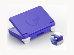 A Retroid Pocket Flip 2 (a képen) egy kézi konzol kagylós kialakítású. (Kép forrása: Retroid)