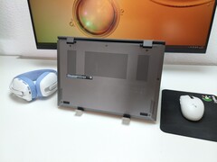 A Core Ultra processzorral felszerelt Prestige 13 AI+ nehezen tud versenyezni a Snapdragon chipet tartalmazó ZenBook A14-gyel.