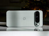 A Pixel 9 sorozat állítólag több készüléktörő hibától szenved, miután frissítették a Google legújabb nyilvános Android 16 buildjére. (Kép forrása: Triyansh Gill &amp; Unsplash)