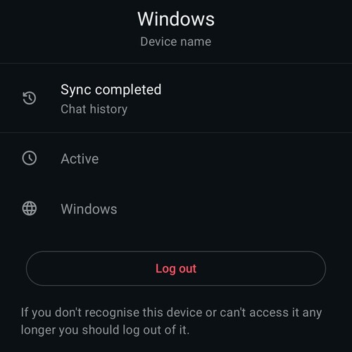 Egy összekapcsolt WhatsApp-eszköz részletes nézete, amelyen látható az eszköz neve, állapota és egy piros kijelentkezés gomb