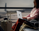 Az új 14 hüvelykes MacBook Pro (a képen) akkumulátorának élettartama akár 24 óra is lehet, írja a Apple. (Kép forrása: Apple - szerkesztve)