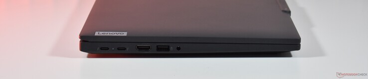 balra: 2x Thunderbolt 4, HDMI, USB A 3.2 Gen 1, 3,5 mm-es audió