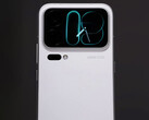 Úgy tűnik, hogy a hátsó kijelző kerete keskenyebb. A képen: egy képernyőfelvétel a Xiaomi 18 Pro-t bemutató bemutató videóból.