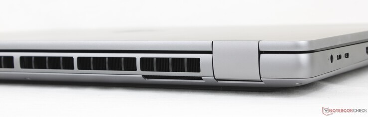 Hátul: Portok: Nincsenek