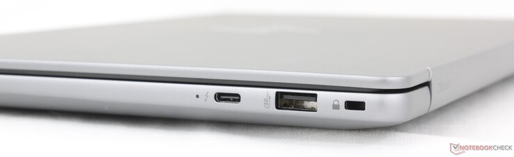 Rendben: USB-C (40 Gbps) Thunderbolt 4 w/ DisplayPort 2.1 + Power Delivery, USB-A (10 Gbps), Biztonsági zár