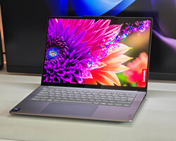 90,4 %-os értékelés: Lenovo Yoga Pro 7 15IPH11