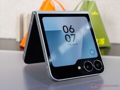 A Galaxy Z Flip 7 FE már hivatalos (kép forrása: Notebookcheck)