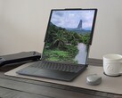 A ThinkBook Plus Gen6 16,7 hüvelykes OLED képernyővel rendelkezik 14 hüvelykes méretben (Kép forrása: Notebookcheck)