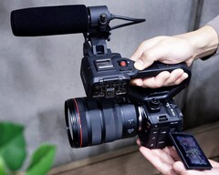 A Canon EOS C50 egy kompakt vázba csomagolt full-frame érzékelőt és videofunkciókat kínál. (Kép forrása: Canon)