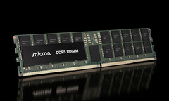 A Micron DDR5 RDIMM memóriamodulja. A vállalat új, 512 GB-os változata akár 12 TB RAM-ot is lehetővé tehet egyetlen szerveren.