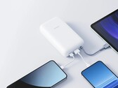 A Xiaomi a Power Bank 20000 (integrált kábel) készüléket világszerte forgalomba hozza. (Kép forrása: Xiaomi)
