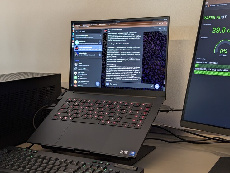 Az Intel Blade 16 ugyanazzal a külső kialakítással rendelkezik, mint a meglévő AMD Blade 16