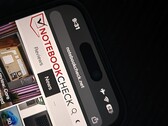 Az iPhone 17 széria a tippek szerint 24 MP-es szelfikamerával fog rendelkezni. 