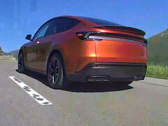A 2026-os Tesla Model Y Performance felszereltség (Kép forrása: @stenboo/X)