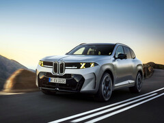 Az új BMW iX5 SUV, amelynek hatótávolsága 435 mérföld.