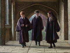 Dominic McLaughlin, Arabella Stanton és Alastair Stout a hírek szerint együttesen 500 ezer fontot kapnak az HBO Harry Potter-sorozatának első évadáért.