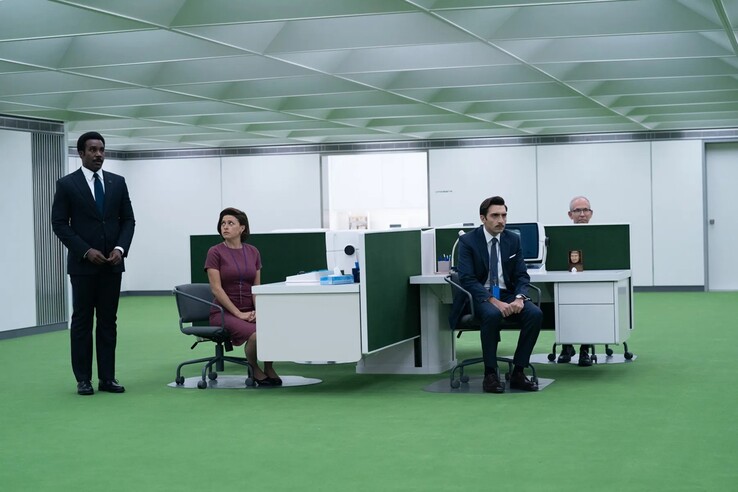 A Severance 2. évadát főként a Sony Venice 2 kamerájával forgatták, amely az egész évadban A-kameraként szolgált. (Kép forrása: Apple TV+)