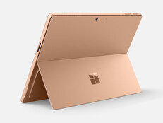 A Surface Pro 12 „Dune” színben.