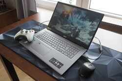 Az Acer Aspire 17 (2024) egy nagyon jó laptop médiafogyasztáshoz