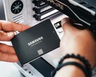 Egy modder a kissé régebbi SSD-ket játékkazettákká alakítja át.