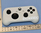 A Microsoft új Xbox-vezérlője viszonylag zömök formájú.