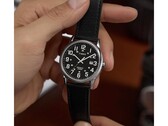 A Timex TW2Y12800JQ 38 mm-es ezüstszínű tokkal rendelkezik.