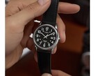A Timex TW2Y12800JQ 38 mm-es ezüstszínű tokkal rendelkezik.