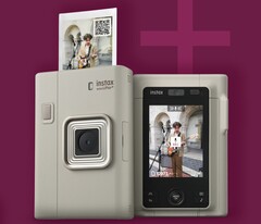 A Fujifilm Instax LiPlay+ hibrid instant fényképezőgép képes fotókollázsokat nyomtatni az elülső és a hátsó kamerával készített képekből. (Kép forrása: Fujifilm)