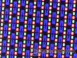 Éles OLED, nagyobb szemcsézettségi problémák nélkül