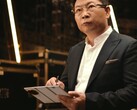 Míg a Mate XT-k a Apple's iPhone 17 előtt fognak megjelenni, a Samsung Galaxy háromszoros valószínűleg szeptember végén követi őket. (Kép forrása: Huawei)