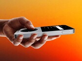 A Sudo erősen emlékeztet egy Apple iPod Classicra.