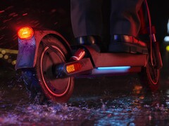 Az új Xiaomi Electric Scooter 5 Plus csatlakozik a meglévő modellekhez, mint például a Scooter 5 Max (a képen). (Kép forrása: Xiaomi)