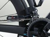 A CycleClick közvetlenül a kerékpárláncra szerelhető. (Kép forrása: BikeOn)
