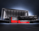 Sandisk NAS 600 SATA SSD és NAS 800 NVMe SSD egy NAS-ház előtt
