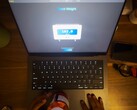 A MacBook Pro trackpadje kis tárgyakat is meg tud nehezíteni. (Kép forrása: Krish Shah)