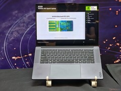 A Lenovo az IFA 2026 kiállításon bemutatta új, RTX Spark-alapú teljesítménygépét
