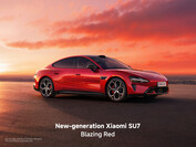 A Xiaomi bemutatja az SU7-et Blazing Red színben a 