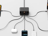Egyszerre hét eszköz táplálható USB-C vagy USB-A csatlakozón keresztül, összesen legfeljebb 350 wattos teljesítménnyel.