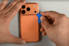 iPhone 17 Pro szétszerelése (Kép forrása: iFixit)