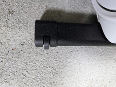 A mini tréner könnyen manőverezhető a keresztrúd görgőinek köszönhetően