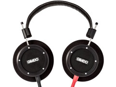 A Grado Signature S750 fejhallgatót úgy tervezték, hogy nagyobb kényelmet és szélesebb hangteret biztosítson. (Kép forrása: Grado)