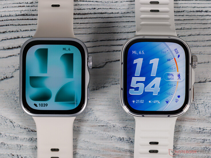 A Watch Fit 5 Pro (jobbra) a nem Pro változat mellett