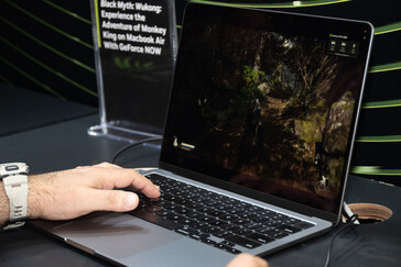 Fekete mítosz: Wukong fut GFN-en keresztül egy Apple MacBook Airen