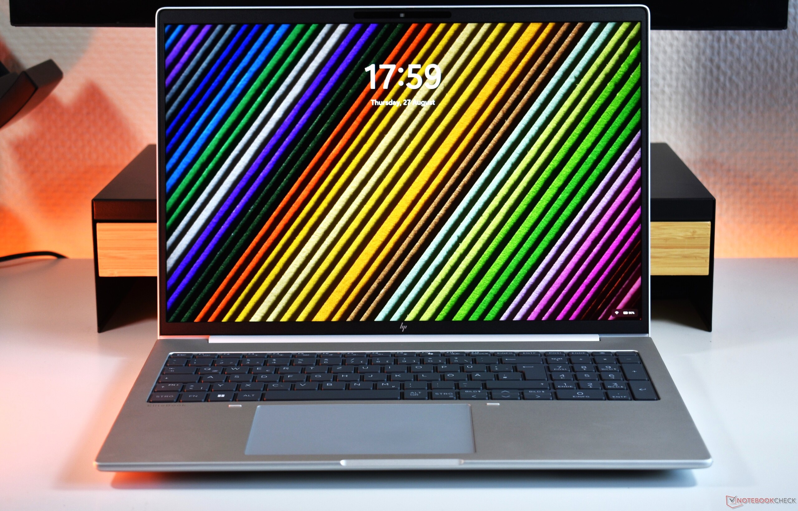 A HP EliteBook 8 G2a 16