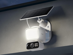 A TP-Link Tapo C615F biztonsági kamerája (a képen) beépített reflektorral rendelkezik. (Kép forrása: TP-Link)